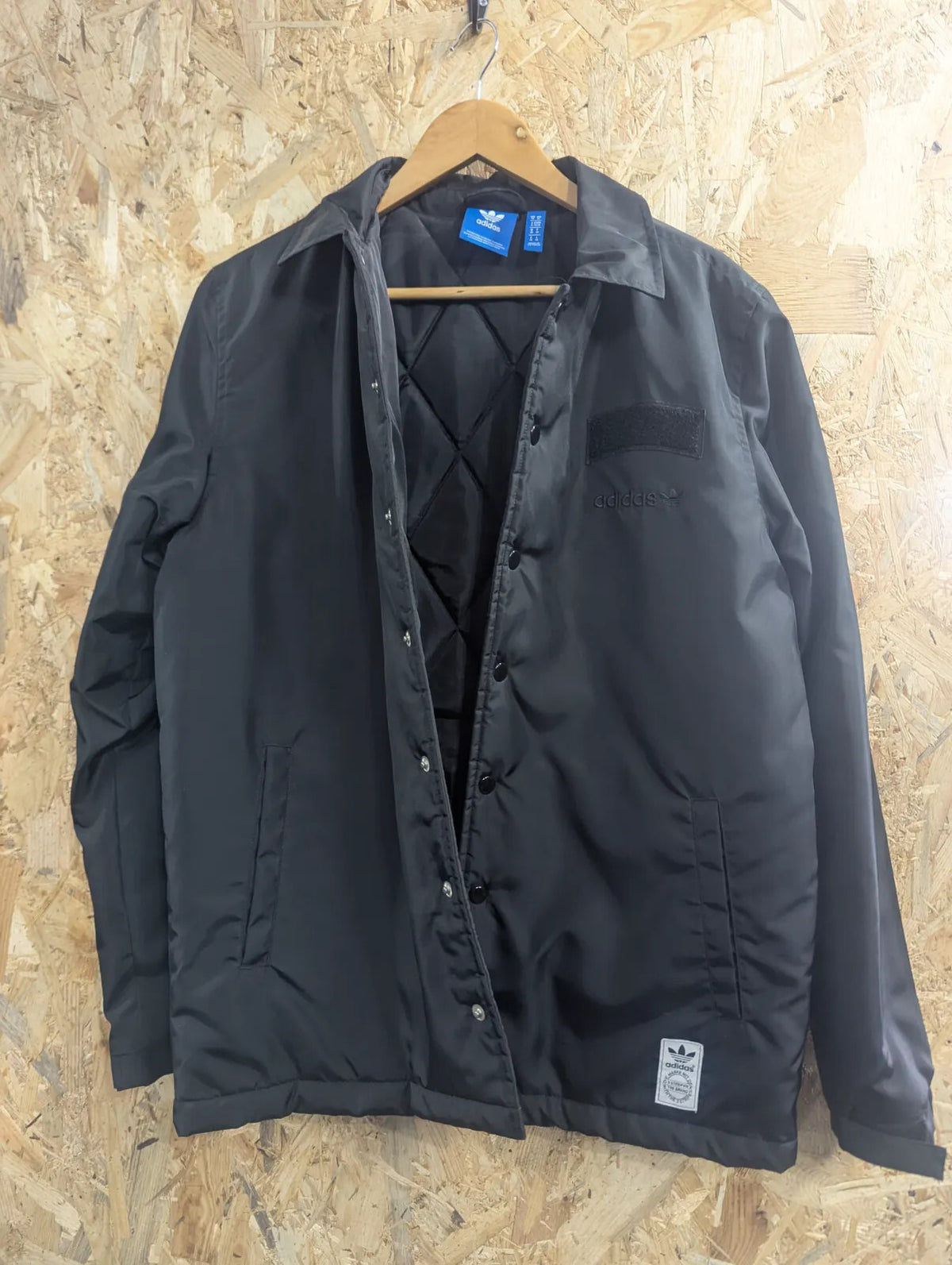 Adidas Seoul Coach Jacket Mens Medium Black Padded Quilt Skateboard Streetwear