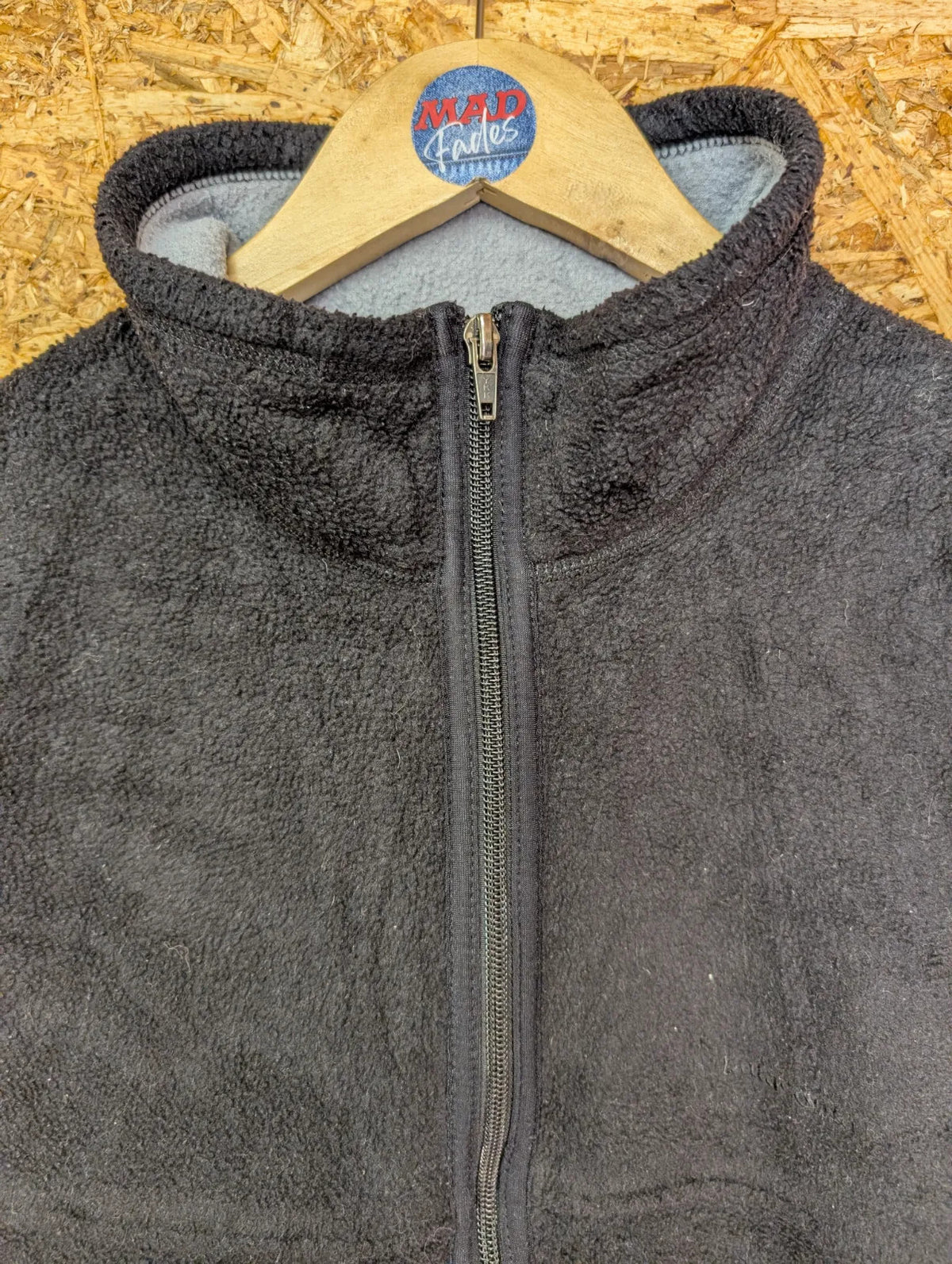 Patagonia Synchilla Fleece Vest Mens Large Black Full Zip Hiking Walking Gilet
