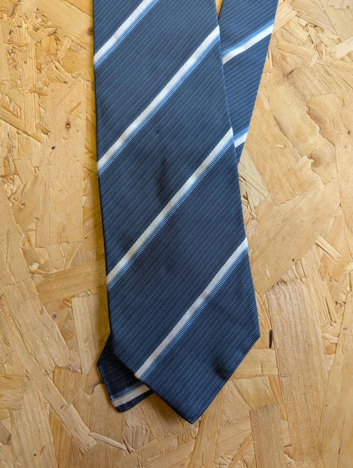 Georgio Armani Silk Tie 58" 147cm Made In Italy Blue Silver Diagonal Pattern