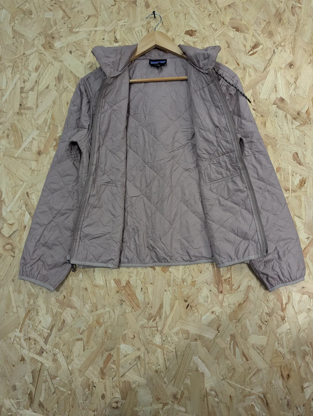 Patagonia Diamond Quilted Bomber Hoody Jacket Womens Small Pink Hooded Padded
