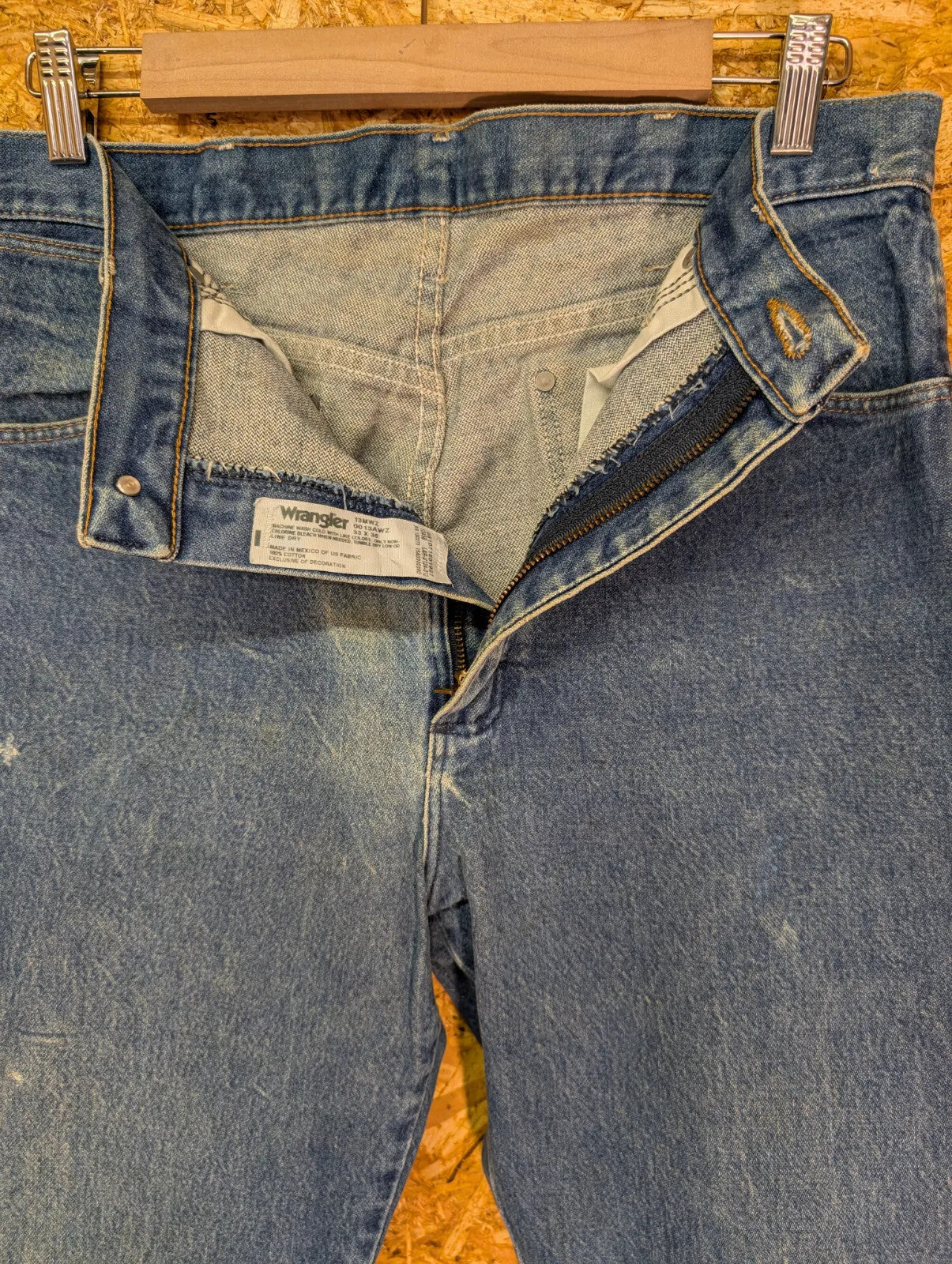 Wrangler 13MWZ Jeans Mens W33 L36 Blue Denim Regular Straight Western Vintage