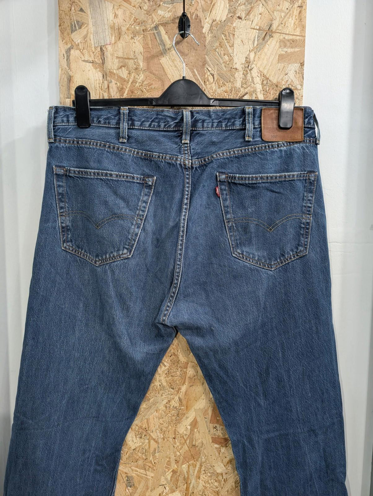 Levis 501 Blue Jeans W32 L34 Men Big E Premium Straight Leg Denim Blue Mid Wash