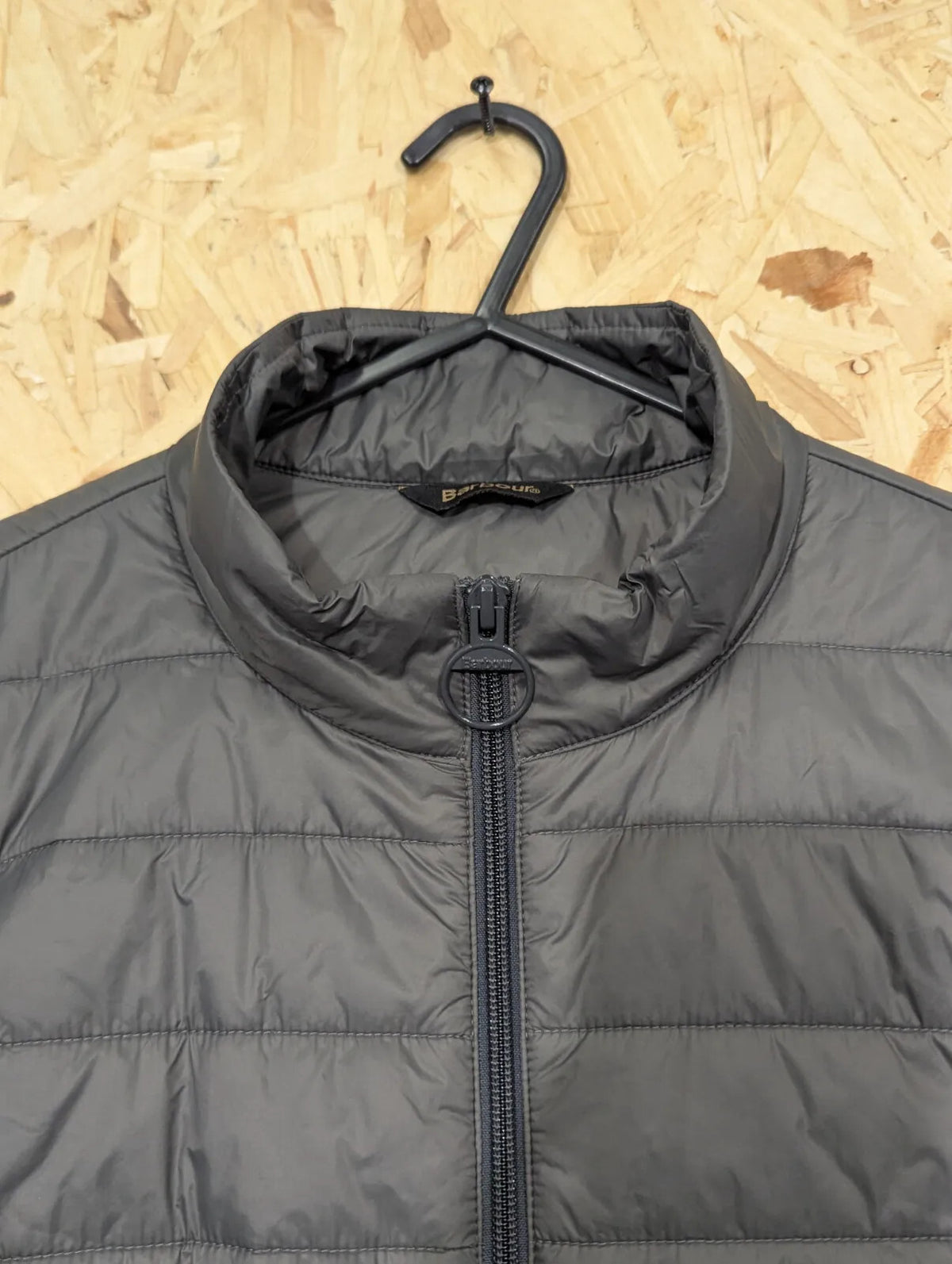 Barbour Gilet Vest Mens Large Charcoal Quilted Puffer Body Warmer Lightweight