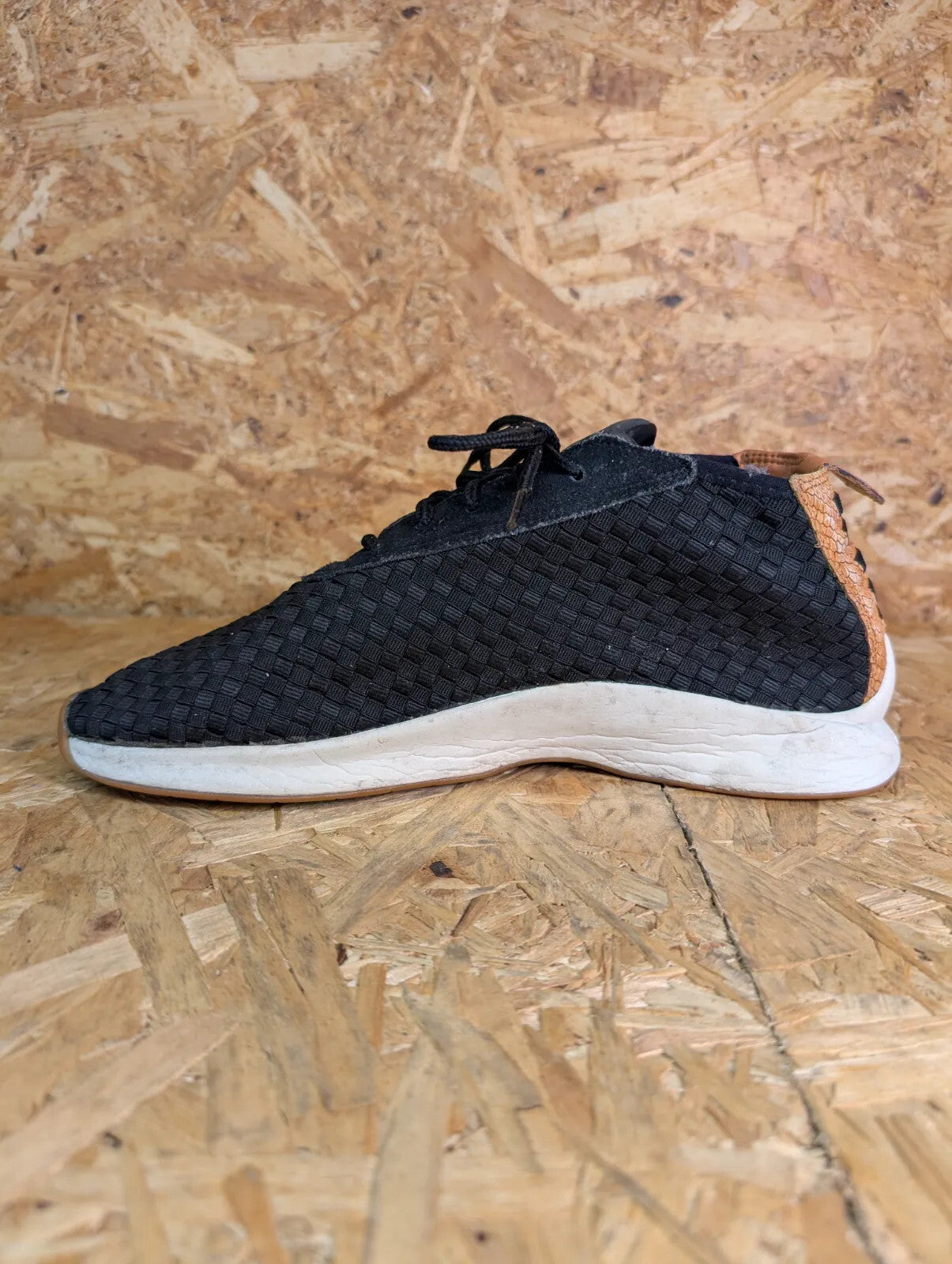 Nike Air Woven Boots Trainers UK9 EU43 Black Woven Black Dark Russet Hi Tops