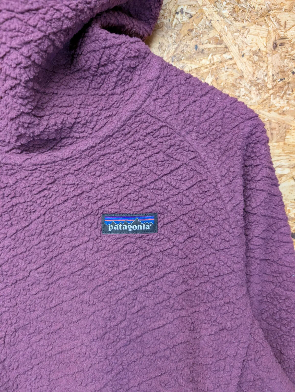 Patagonia Fleece Hoodie Womens Large Pullover Purple Pullover Top Gym Pockets