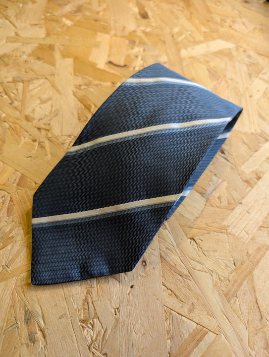 Georgio Armani Silk Tie 58" 147cm Made In Italy Blue Silver Diagonal Pattern