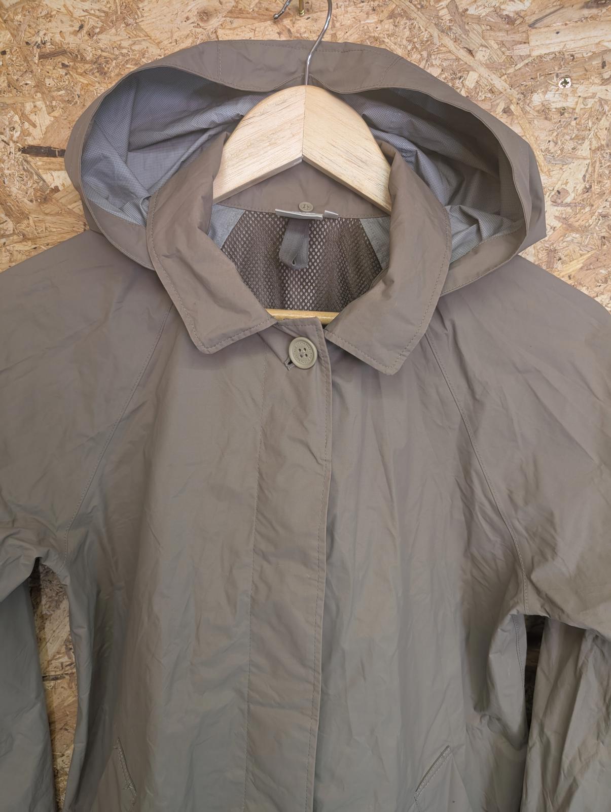 North Face Womens Size 12 Medium Shell Jacket Beige Waterproof Rain Coat Anorak