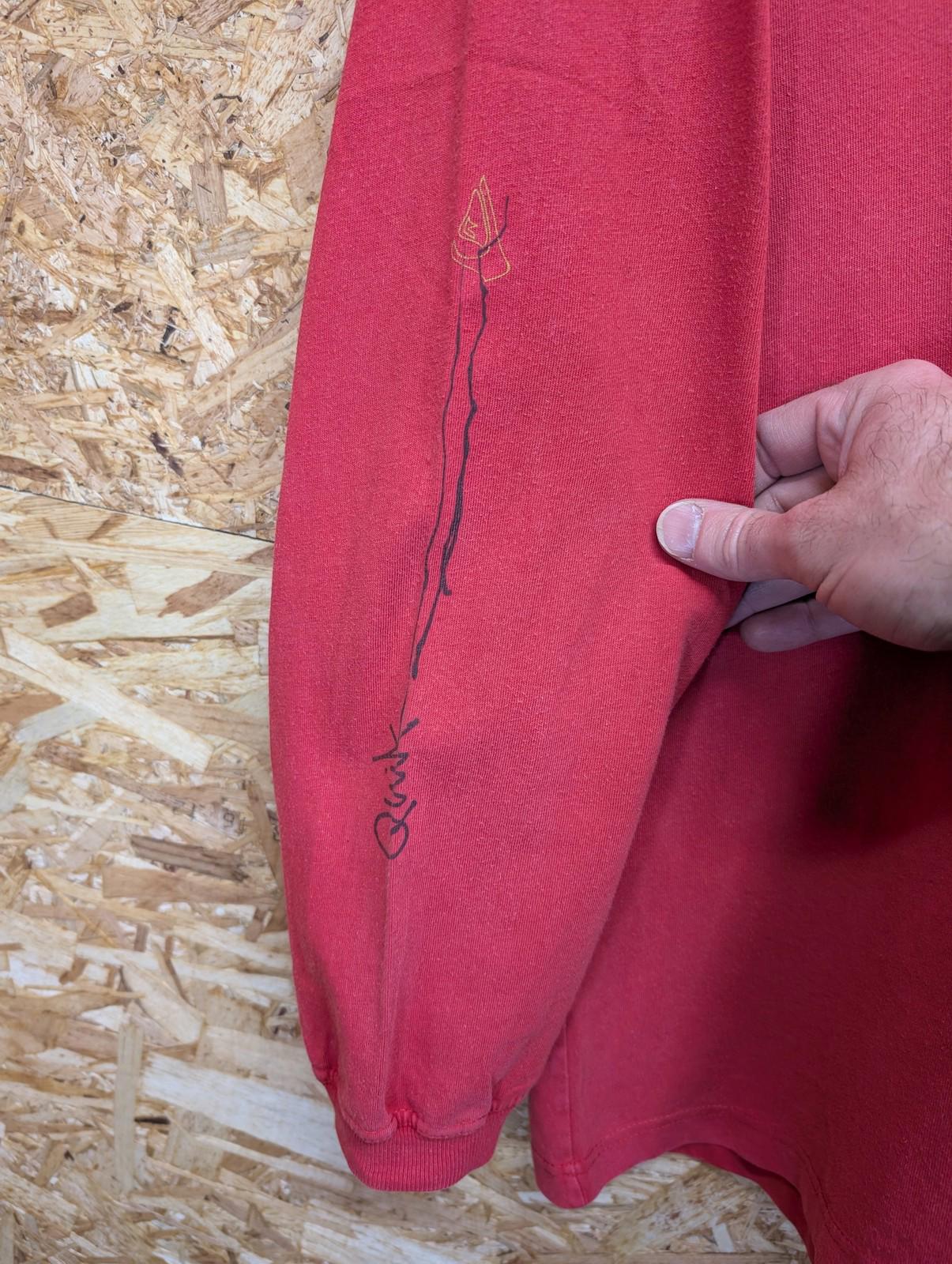 Quiksilver Long Sleeve T-Shirt Large Men Graphic Red Pink 90s Vintage Crew Neck