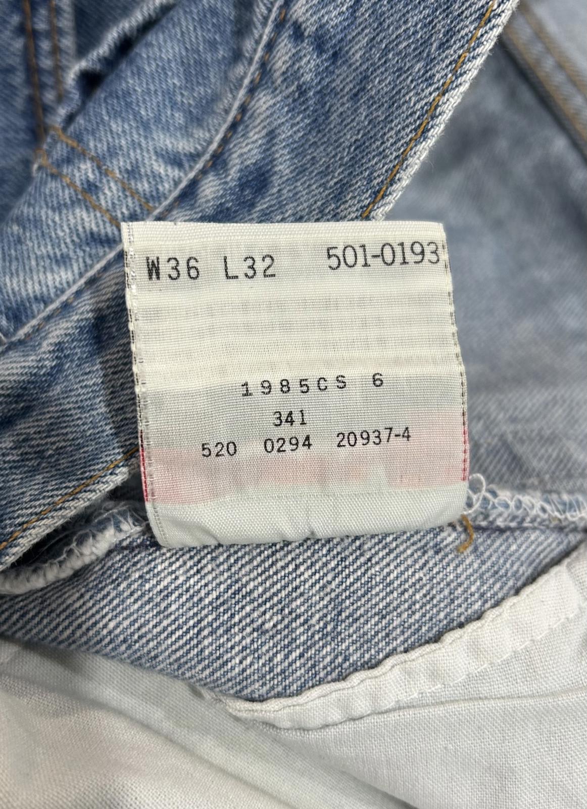 Levis 501 Jeans W36 L26 Made in USA Vintage 90s Mid Wash Blue Denim