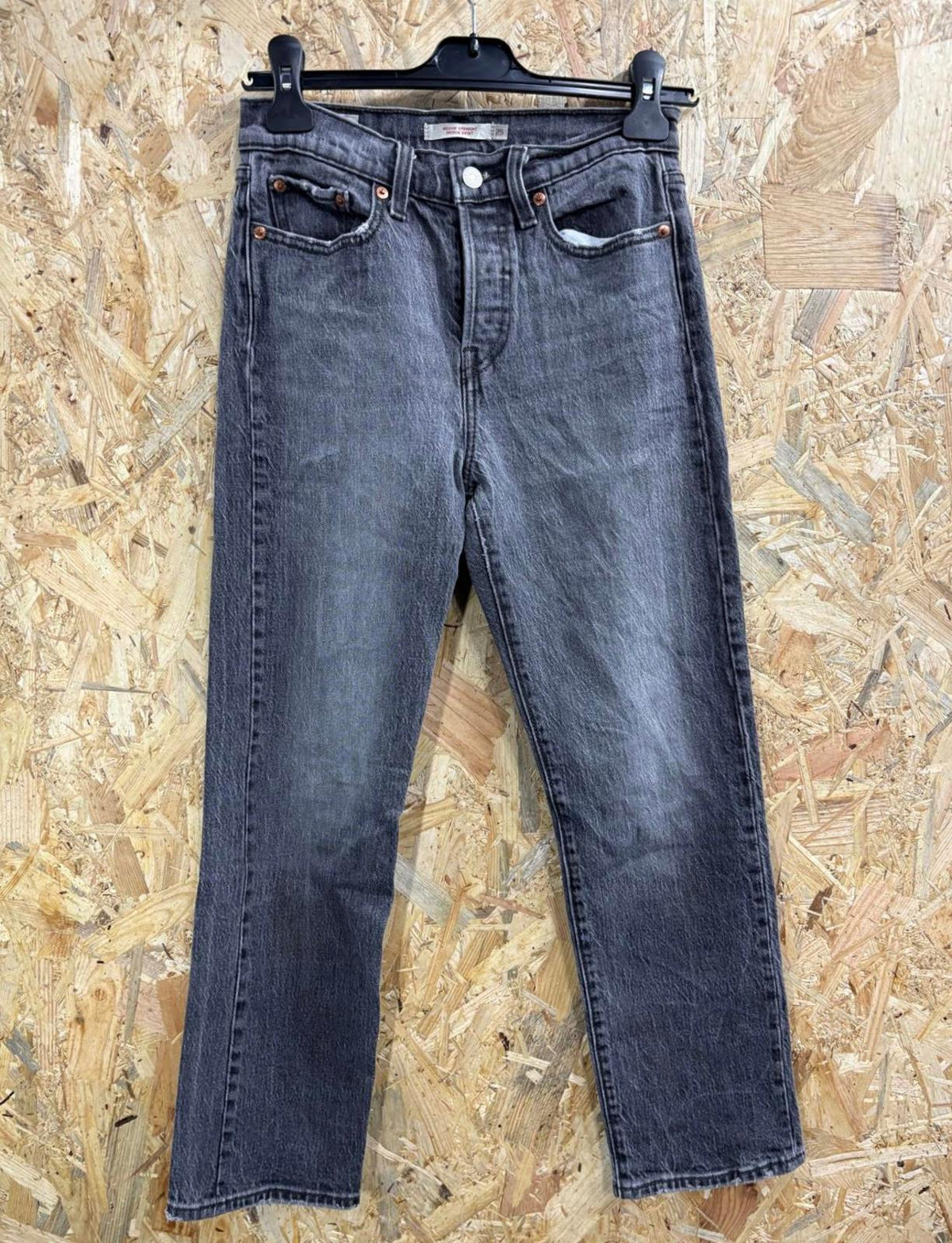 Levis Wedgie Straight Jeans Size 6 W25 L26 Women Stonewashed Black Mom Fit