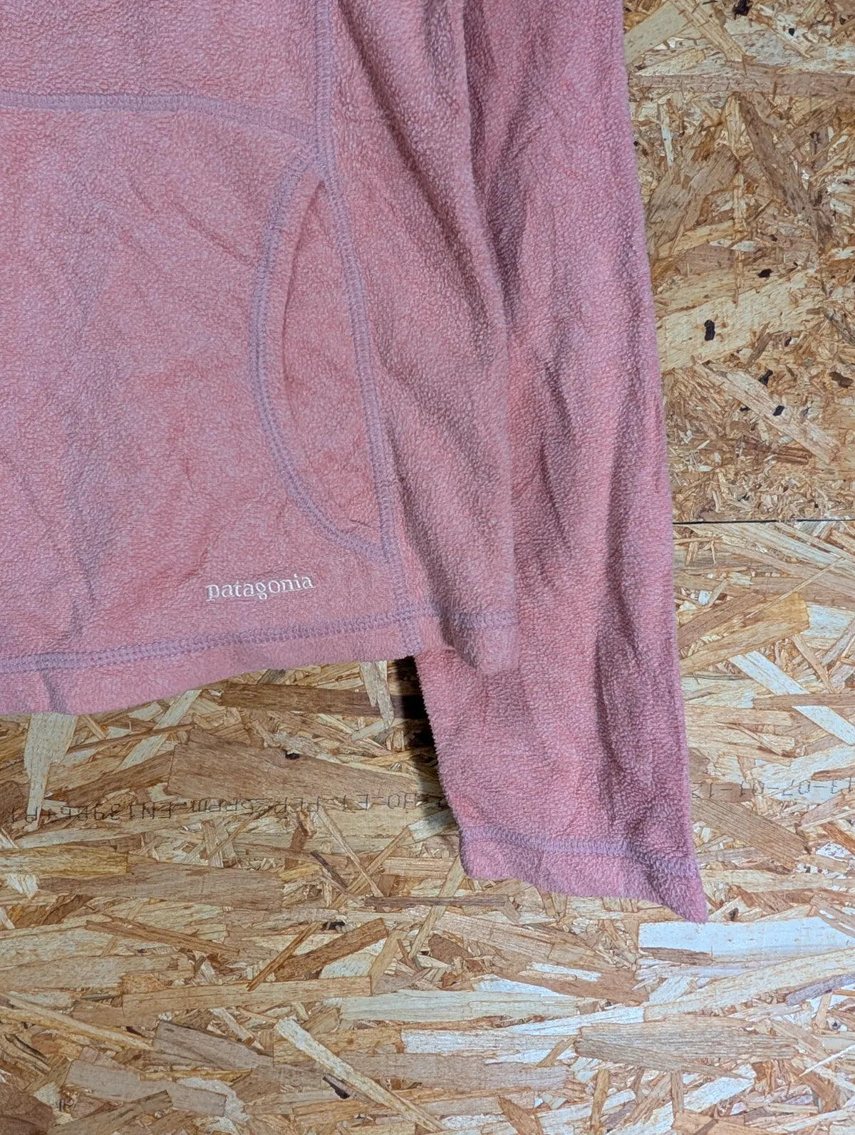 Patagonia Fleece Hoodie Womens Medium Pink Pullover Micro D-Luxe Hoody Walking