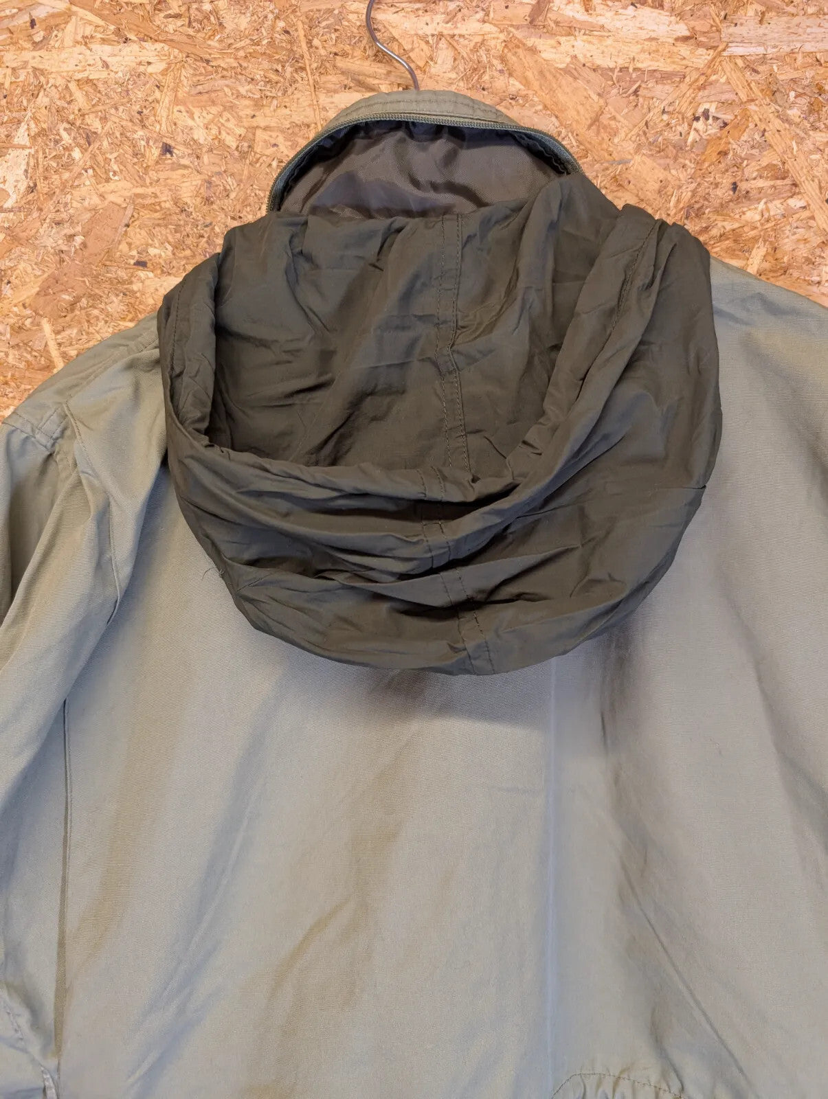 Fjallraven G1000 Wax Jacket Womens XL Khaki Green Stowaway Hood Full Zip Hiking