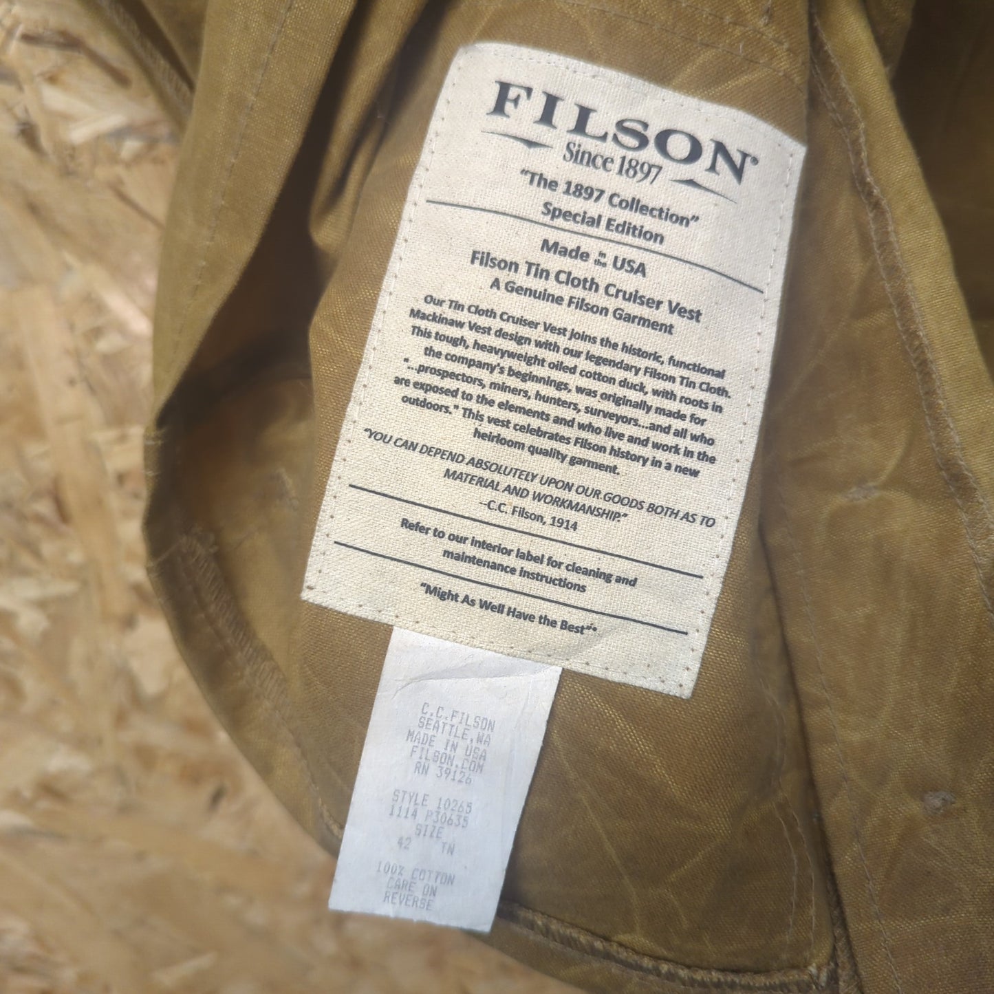 Filson Tin Cloth Vest Made In USA 1897 Collection Waxed Gilet Body Warmer 42 L