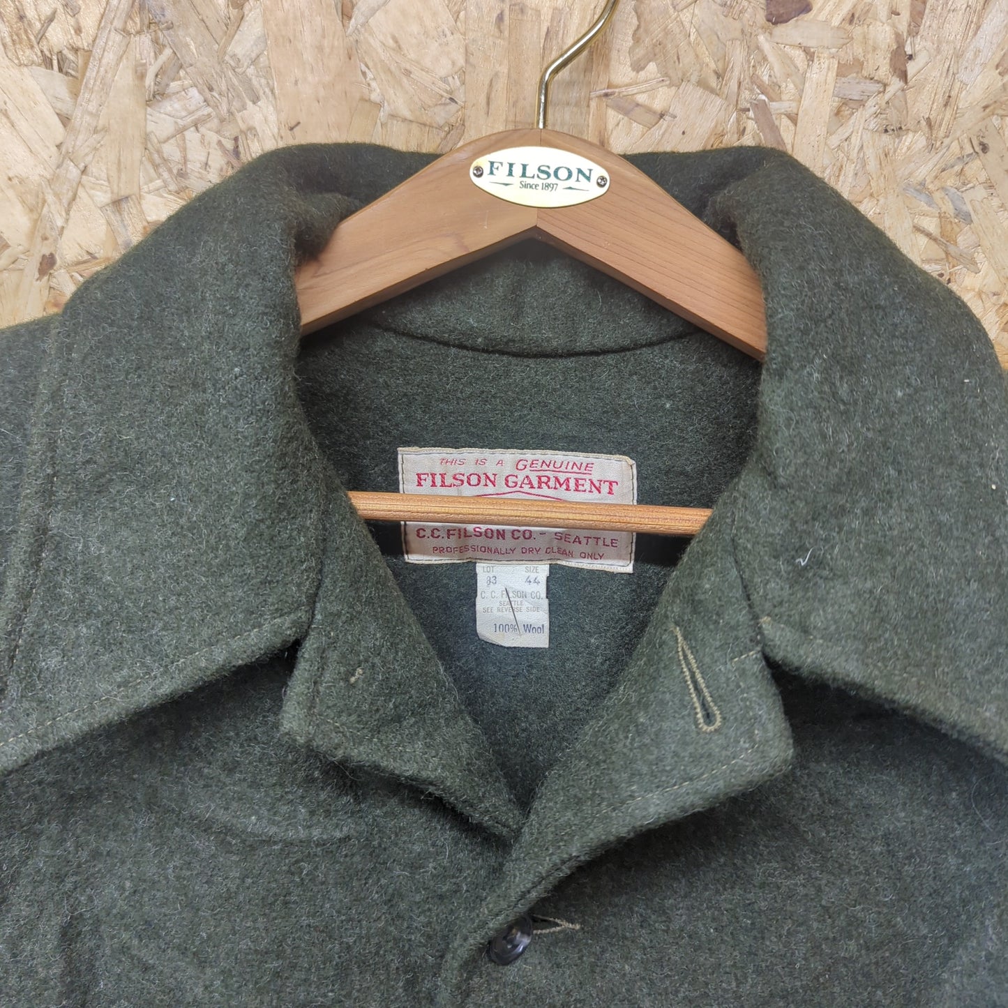 Filson Double Mackinaw Wool Cruiser Jacket Olive Green Made In USA Large 44