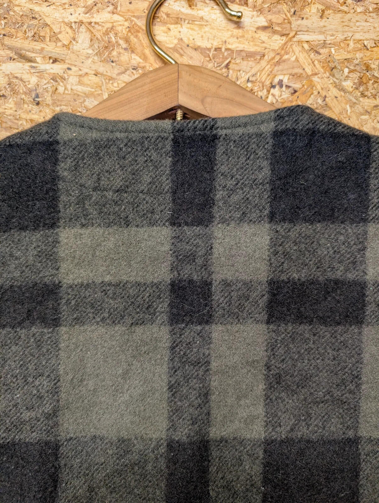 Filson Mackinaw Check Wool Vest Men Medium 40 Green Black Gilet USA Pocket Plaid