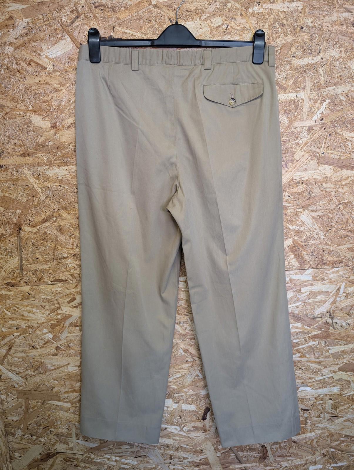 Burberrys Leisure Trousers W34 Men Pleated Beige Tan Vintage 90s Chinos