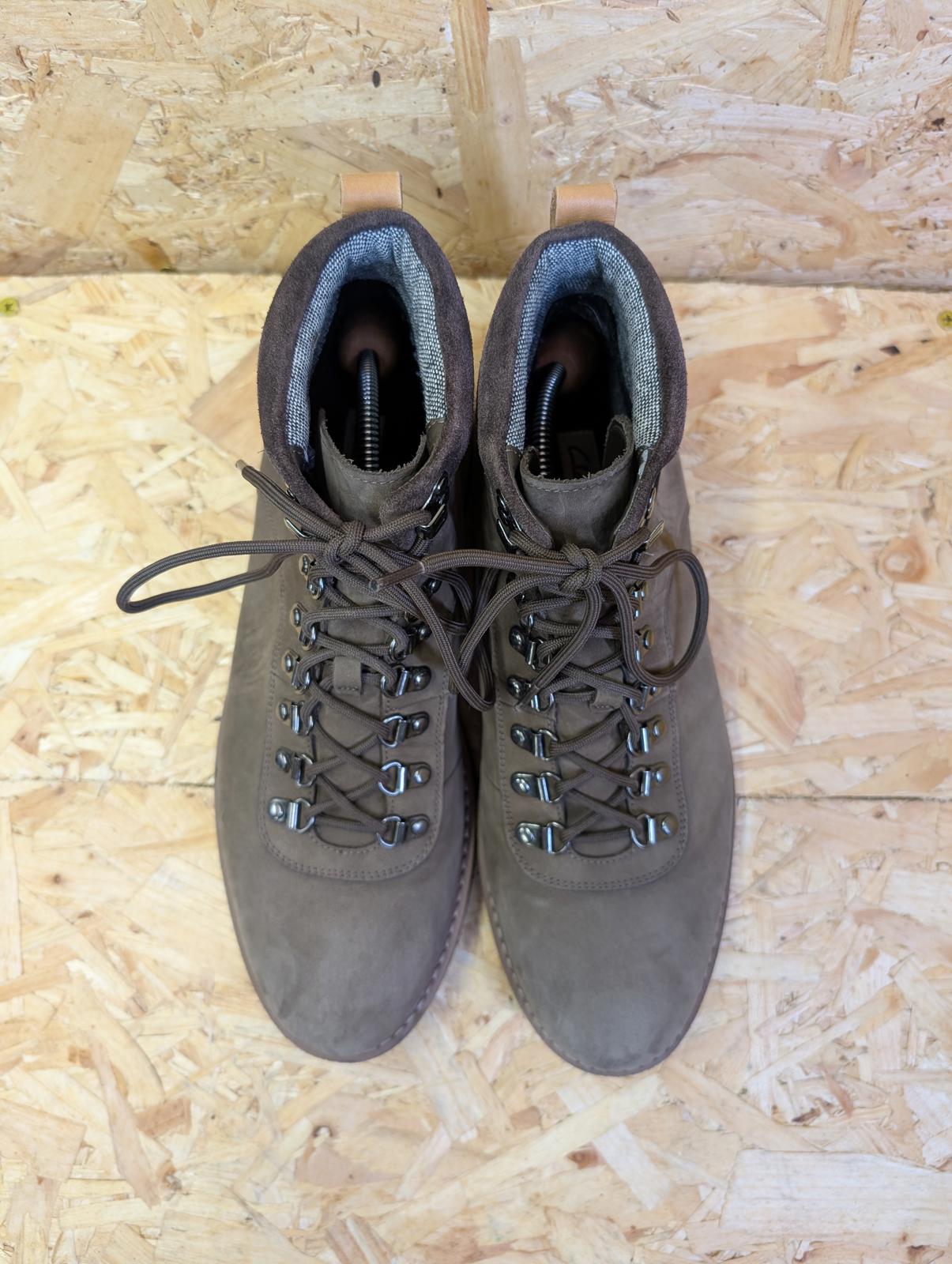Clarks Gore-Tex Leather Boots Size UK 10 EU 44 Batcombe Alp Nubuck Dark Brown