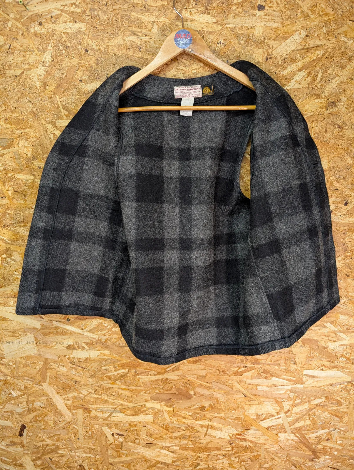 Filson Mackinaw Check Wool Vest Mens Small 38 Grey Black Gilet USA Made Style 20