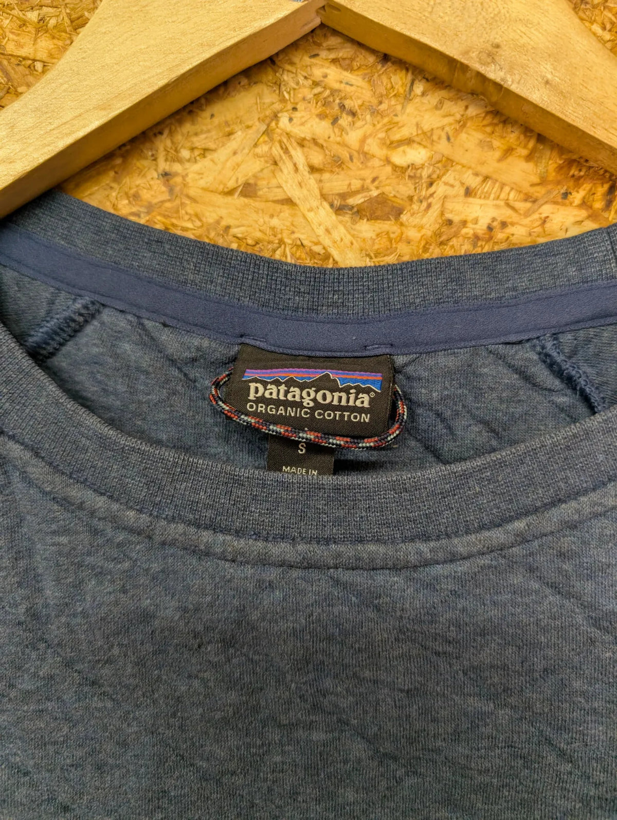 Patagonia Crewneck Sweatshirt Womens Small Blue Quilted Organic Cotton Pullover