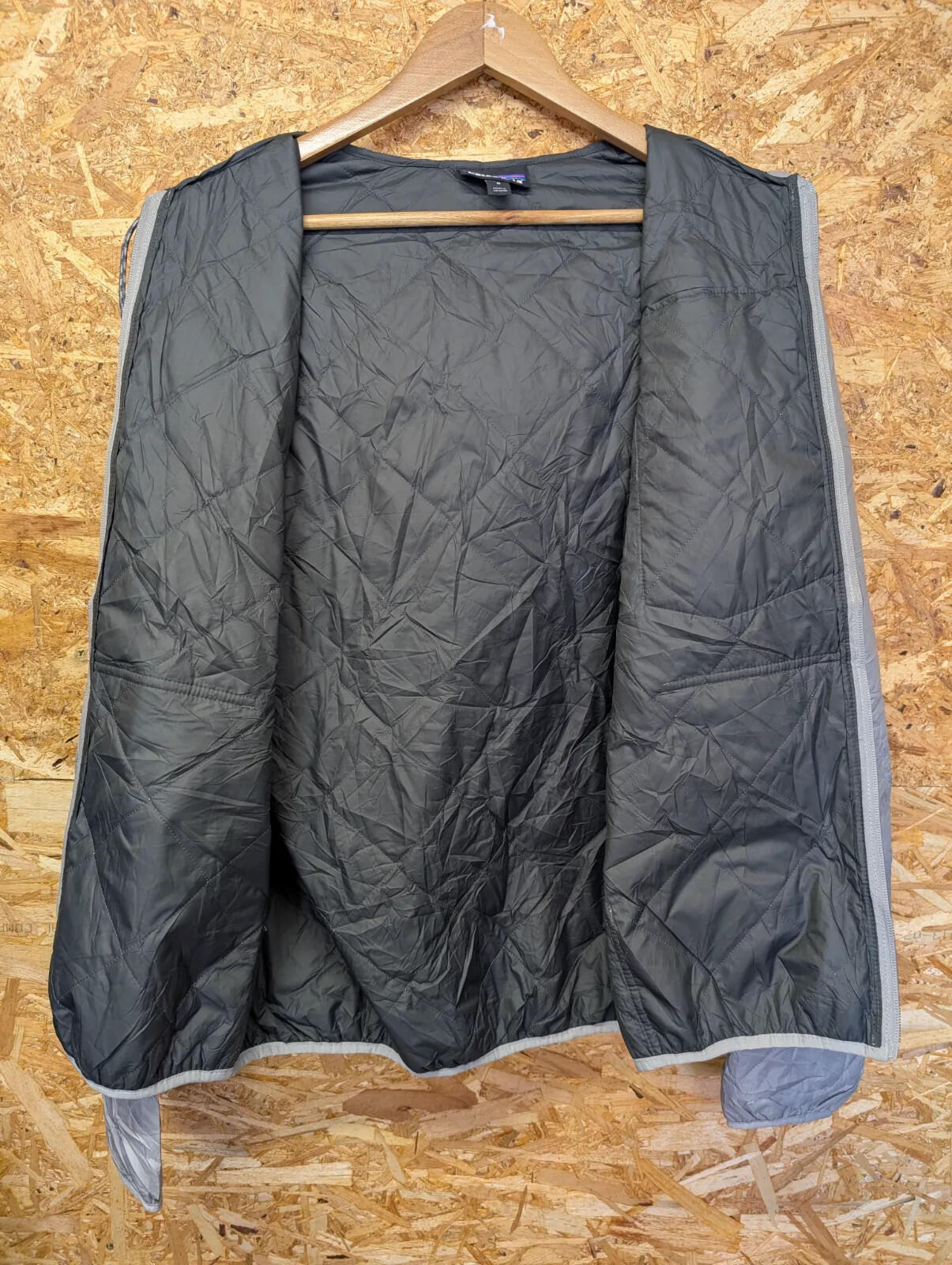 Patagonia Diamond Quilted Bomber Hoody Mens Medium Grey Coat Quilted Jacket