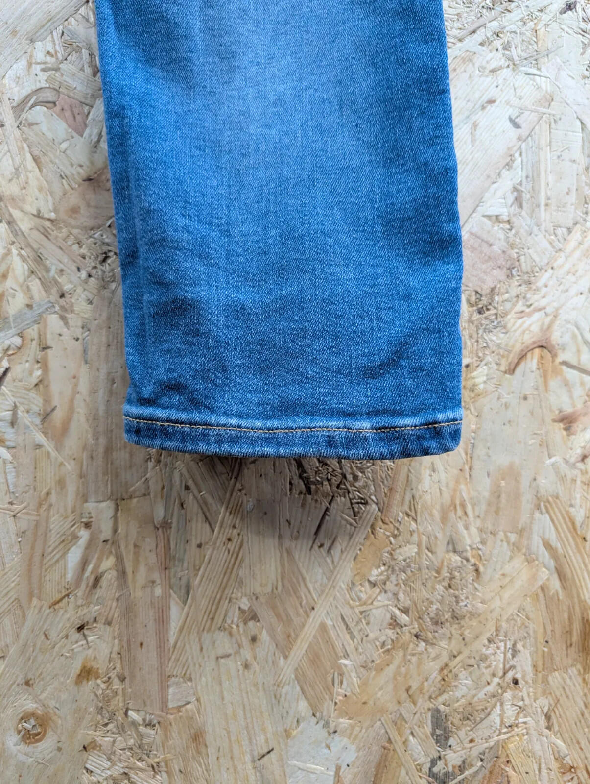 Calvin Klein Jeans CK Slim Mens W32 L34 Mid Blue Wash Denim Zip Fly Straight Leg
