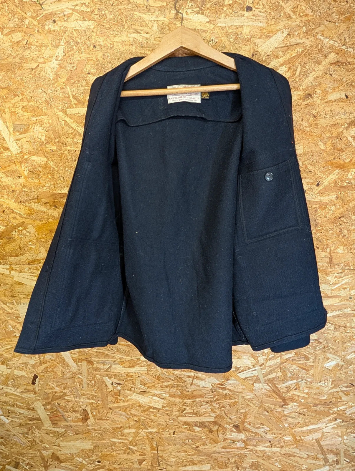 Filson Mackinaw Wool Cruiser Jacket Mens XL 44 Navy Blue USA Elbow Pads Vintage
