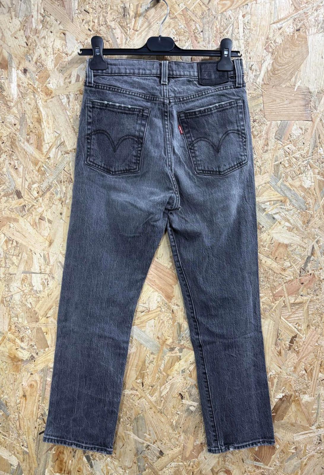 Levis Wedgie Straight Jeans Size 6 W25 L26 Women Stonewashed Black Mom Fit