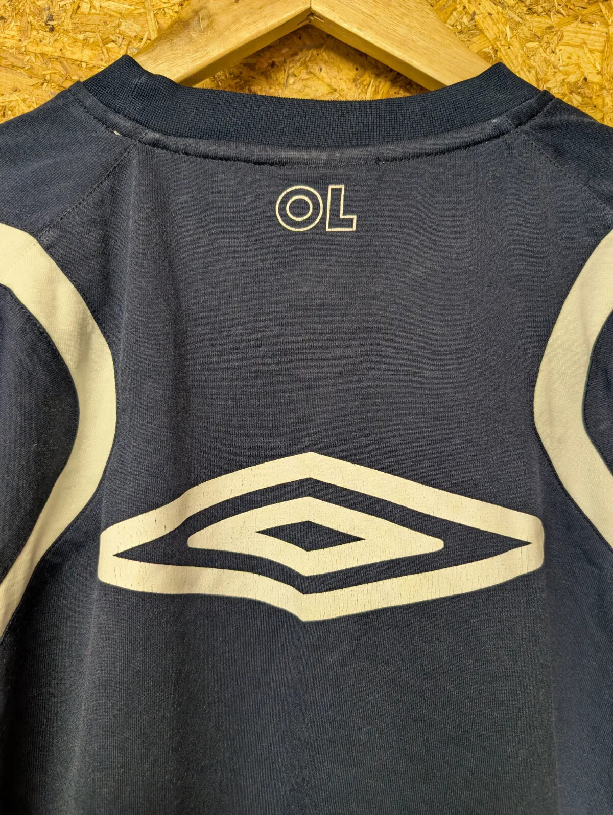 Olympique Lyonnais Umbro Football Shirt Mens Small Navy Blue Cotton Crew Lyon 10