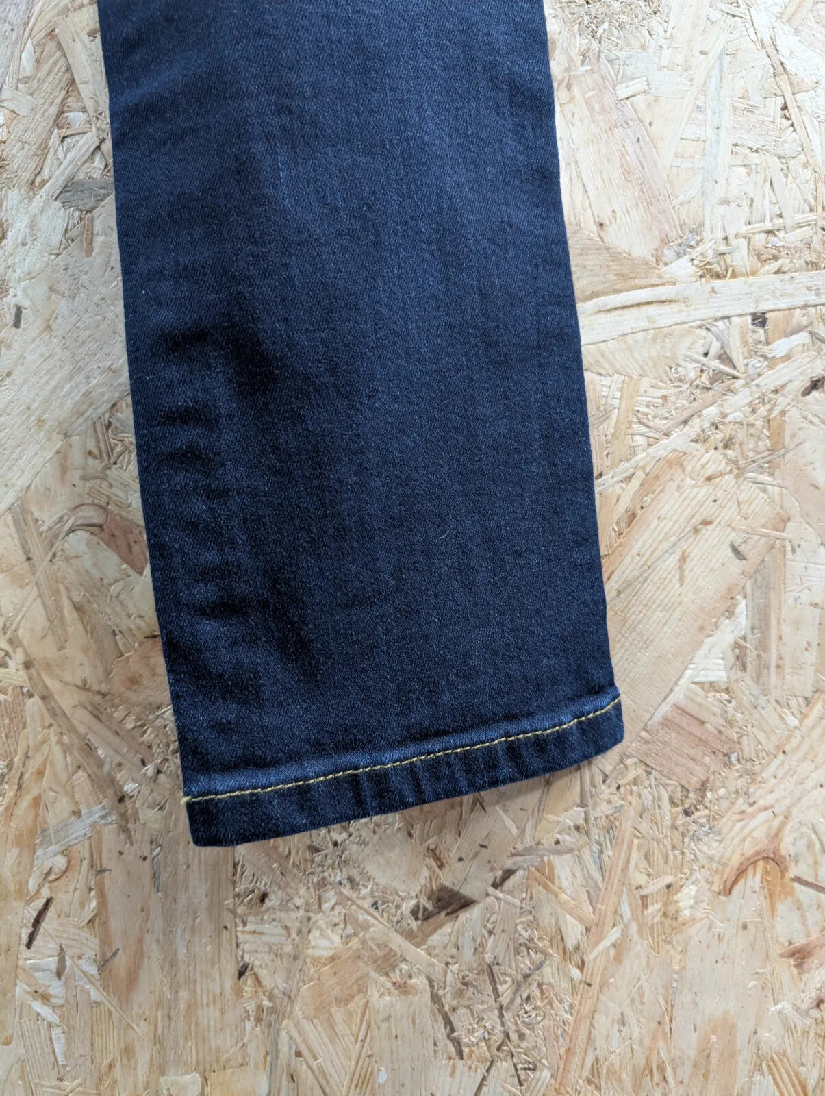 True Religion Slim Jeans Mens W32 L32 Navy Blue Straight Denim Button USA Made