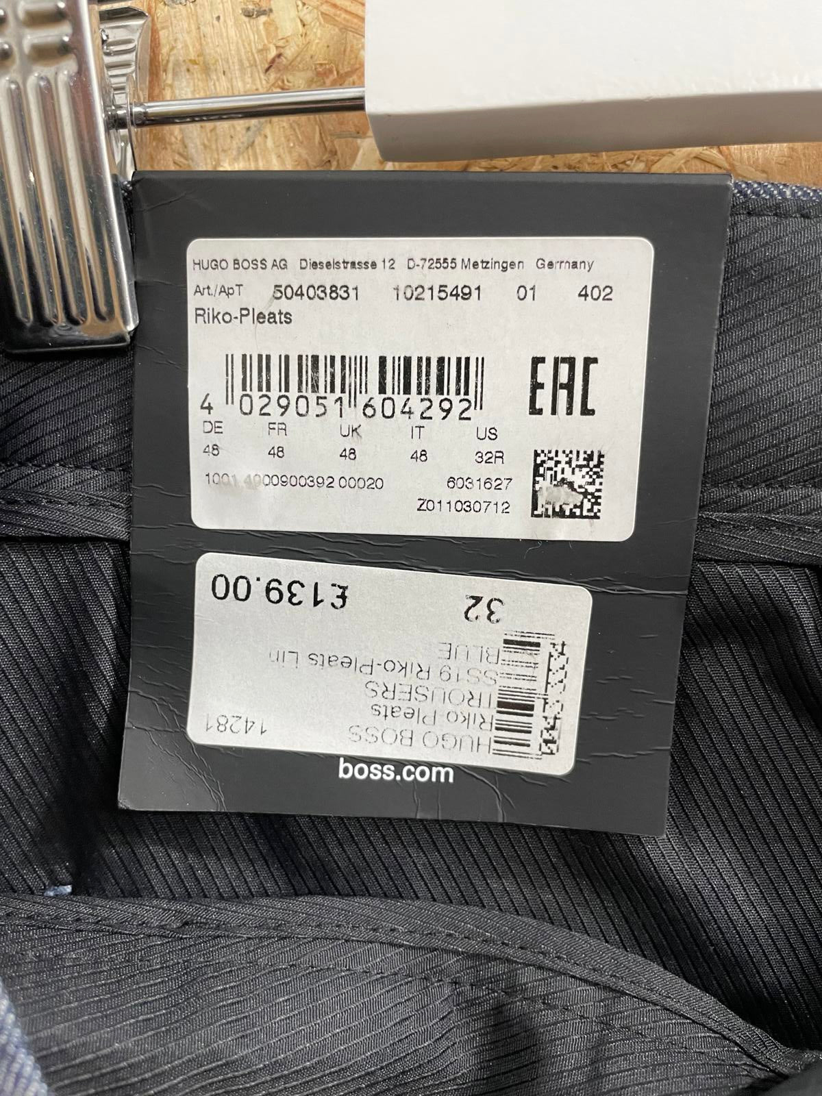 Hugo Boss Riko Pleated Jeans W32 L32 Stretch Fabric Indigo Blue Denim