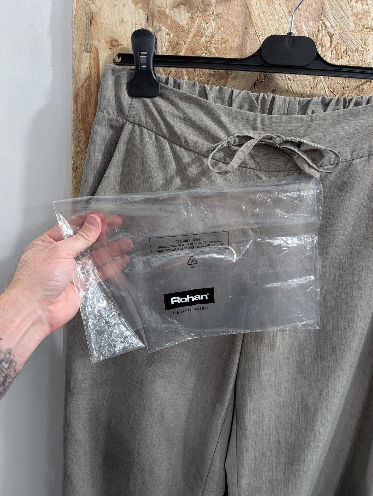 Rohan Thai Trousers Size 12 W32 L30 Womens Elastic Waist Grey Beige Casual Pants