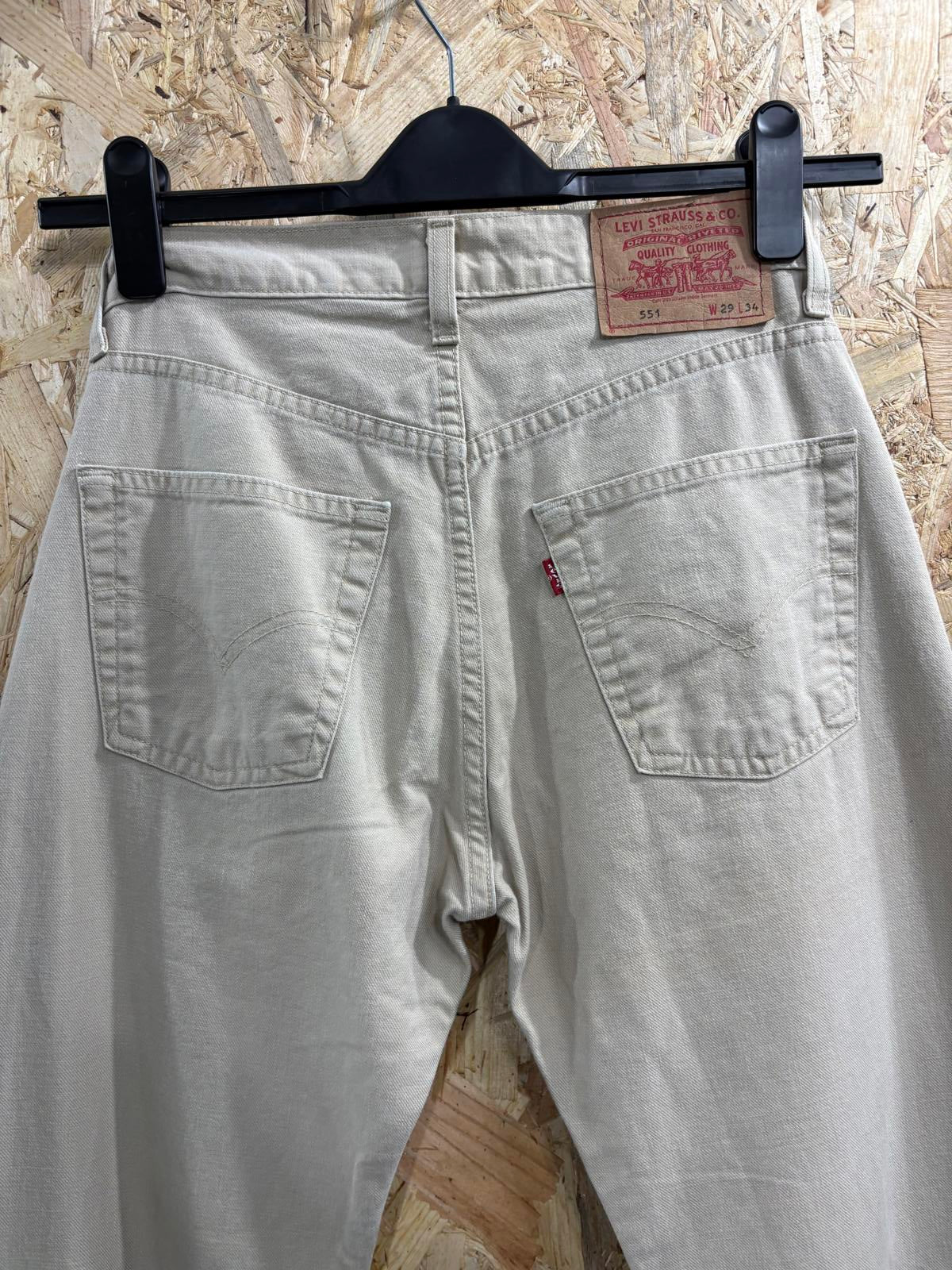 Vintage Levis 551 Beige Jeans W29 L34 Classic Fit Straight Leg 90s Button Fly
