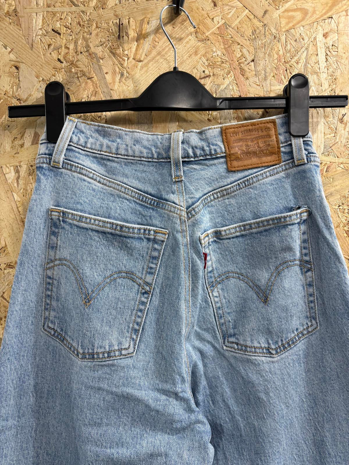 Levis 501 High Waisted Straight Jeans Size 8 W26 L30 Women Light Blue Button Fly