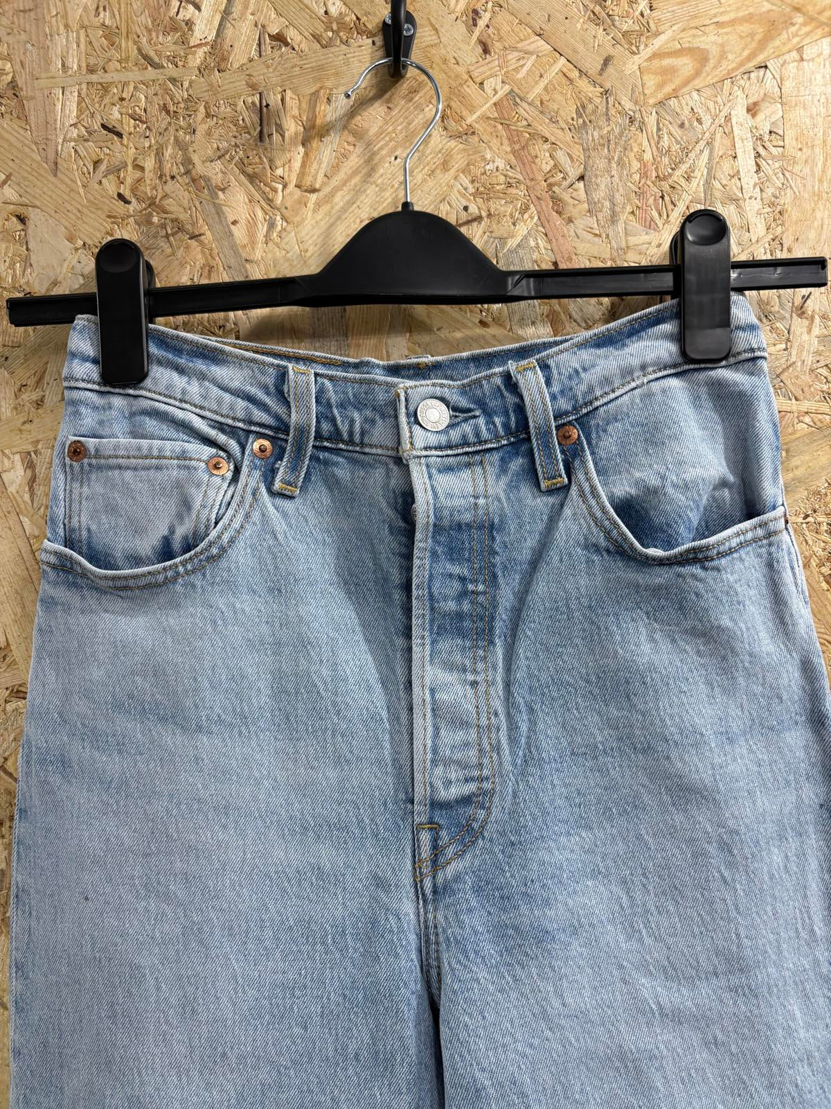 Levis 501 High Waisted Straight Jeans Size 8 W26 L30 Women Light Blue Button Fly