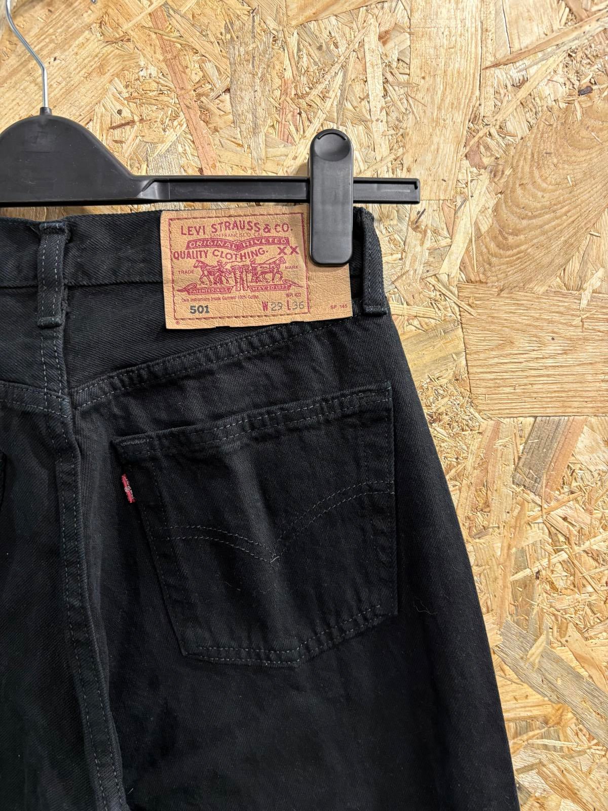 Levis 501 Black Jeans W29 L36 Men Made Vintage 90s Straight Leg Button Fly